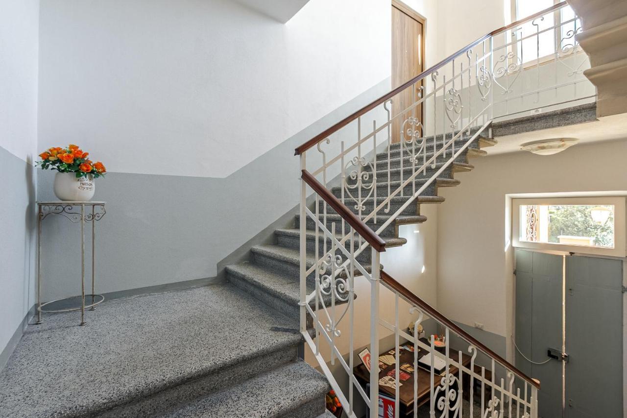 Al 33 Di Via Roma - Apartments 卡尔达诺阿尔坎波 外观 照片